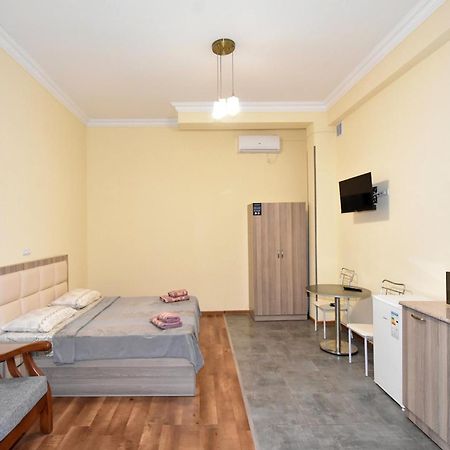 Modern Apartments And Tours Ереван Экстерьер фото
