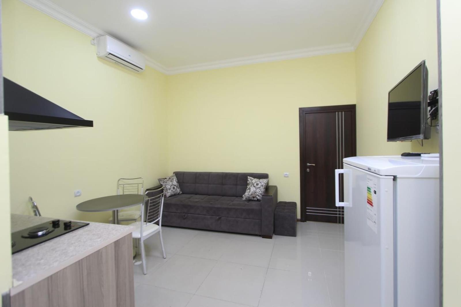 Modern Apartments And Tours Ереван Экстерьер фото