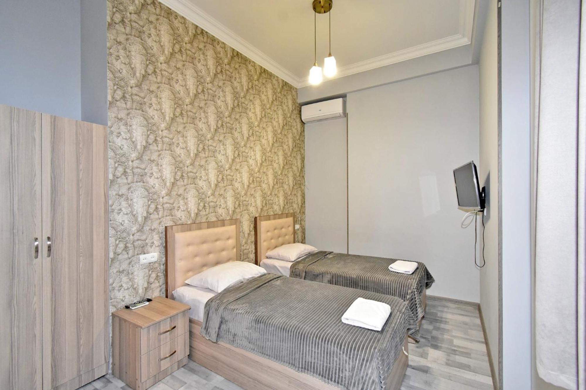 Modern Apartments And Tours Ереван Экстерьер фото