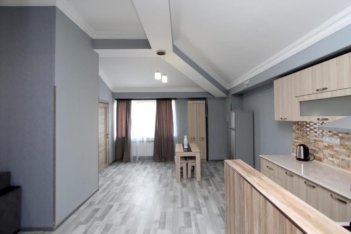 Modern Apartments And Tours Ереван Экстерьер фото