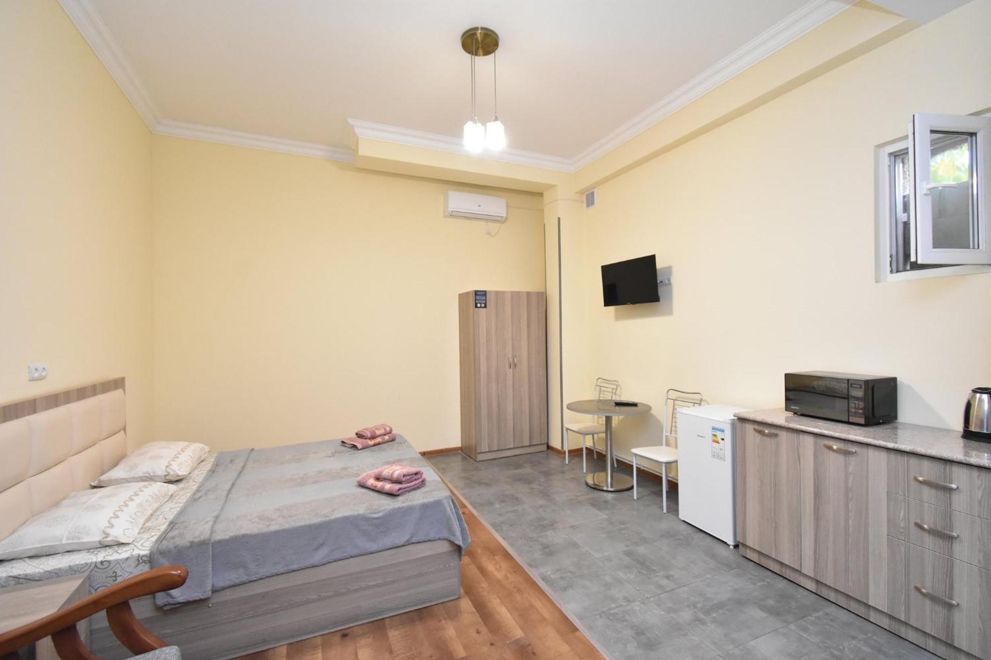 Modern Apartments And Tours Ереван Экстерьер фото